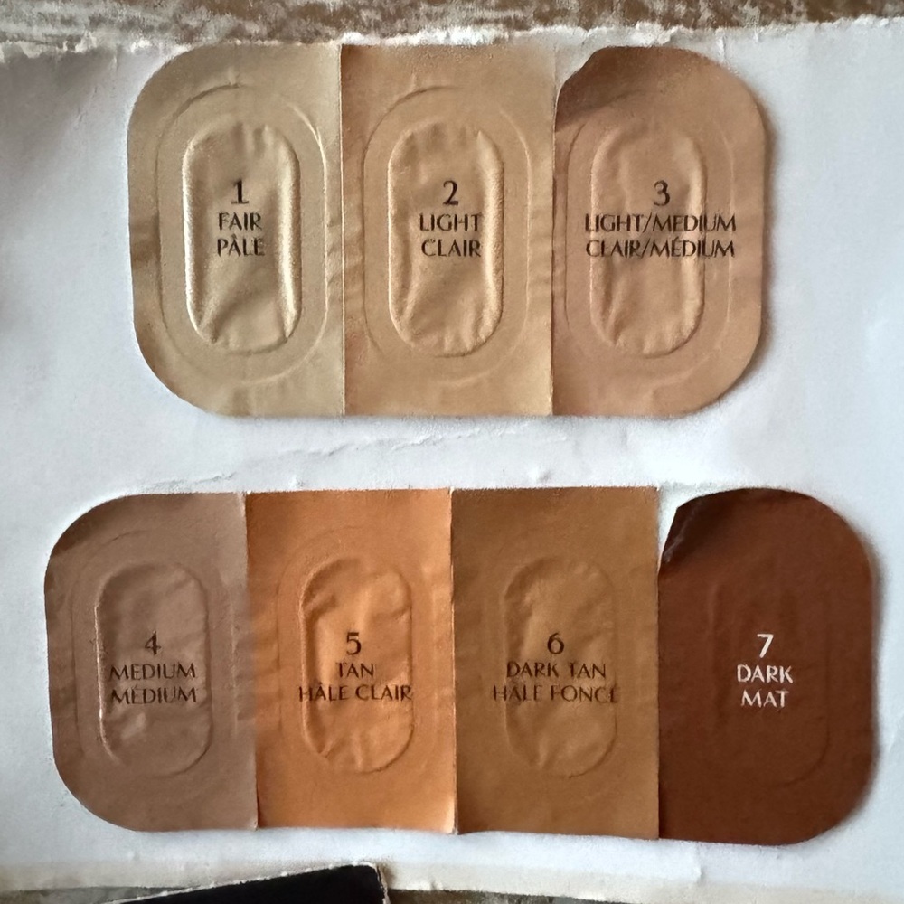 ✨Free Makeup Samples✨ - Picture 2 of 7